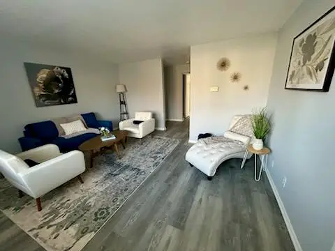 1751 Parknoll Ln, Port Washington, WI 53074 - Image #2