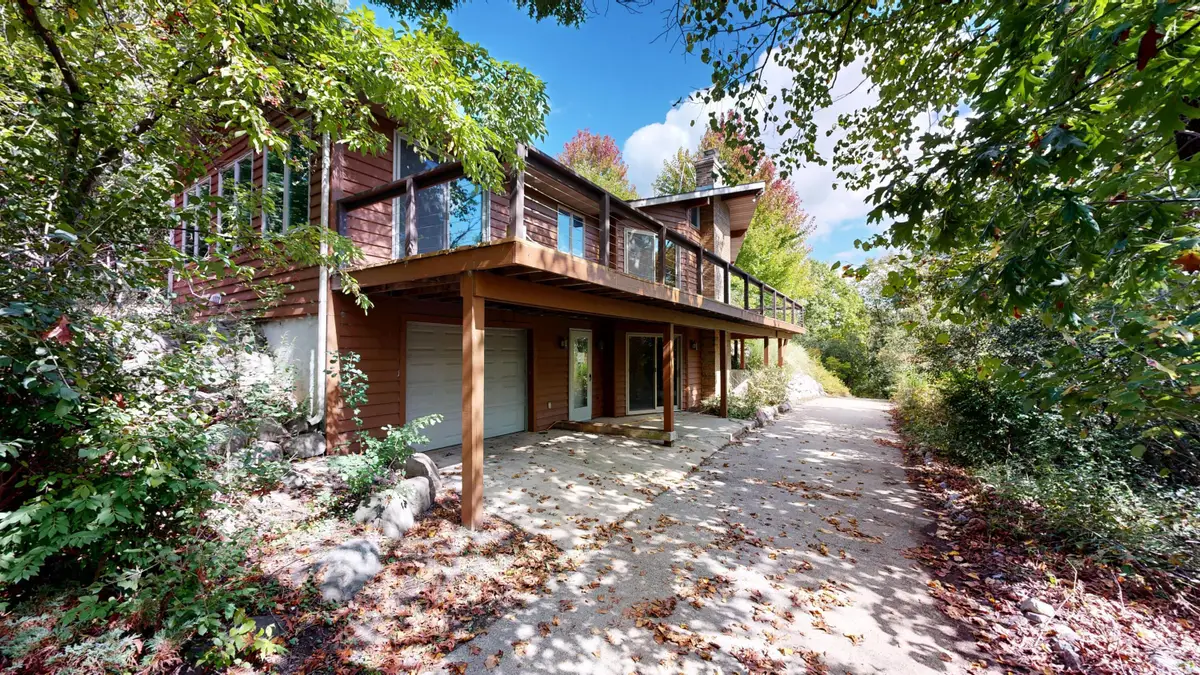 W7724 Deep Pond Rd, Whitewater, WI 53190 - Image #1