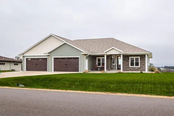 N6817 Sand Prairie Ct, Holland, WI 54636