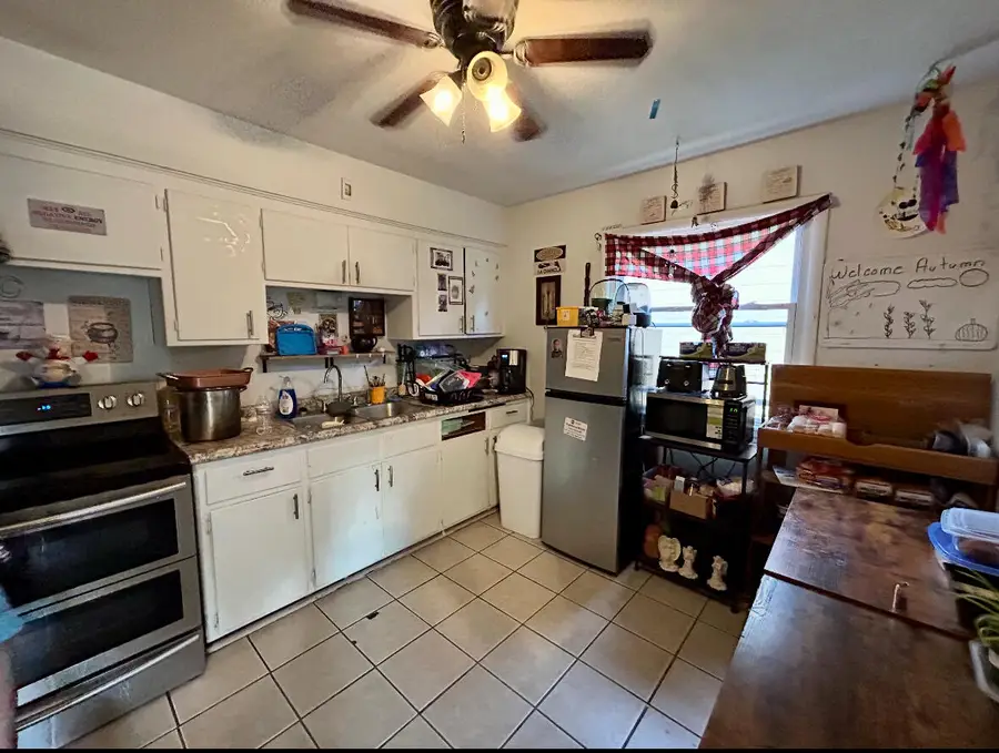 8718 W Hampton Ave, Milwaukee, WI 53225 - Image #2