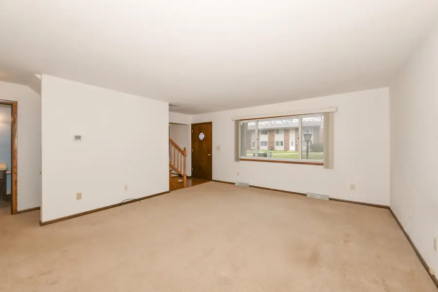 S73W17117 Briargate Ln, Muskego, WI 53150 - Image #3