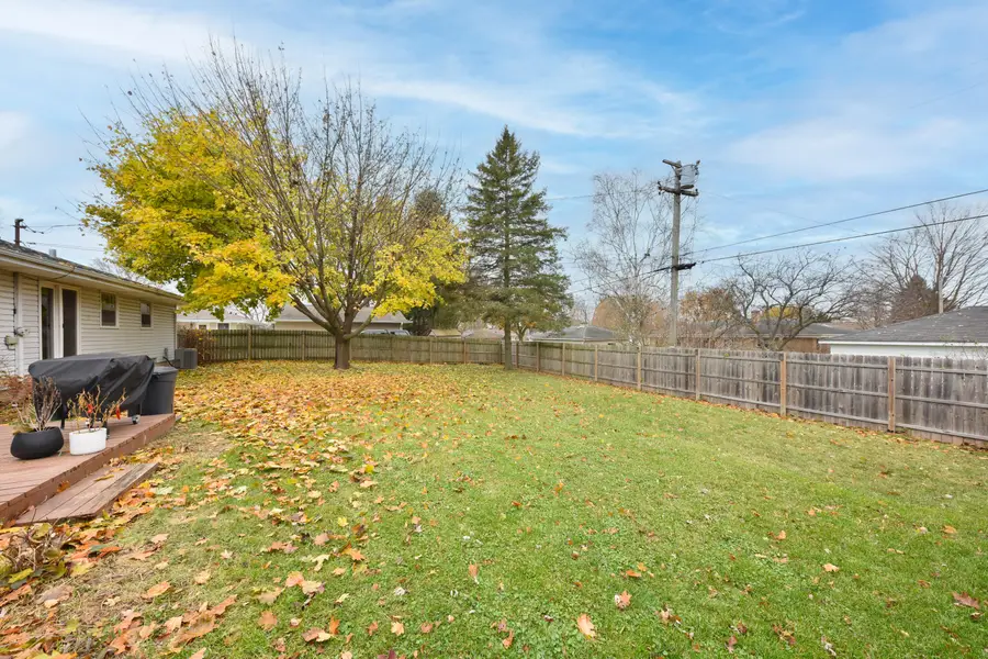 1566 Scott Rd, Port Washington, WI 53074 - Image #3