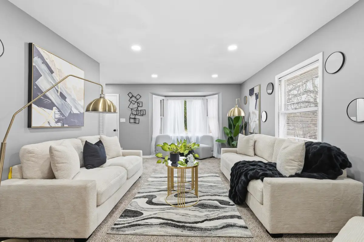 4962 S 20th St, Milwaukee, WI 53221 - Image #1