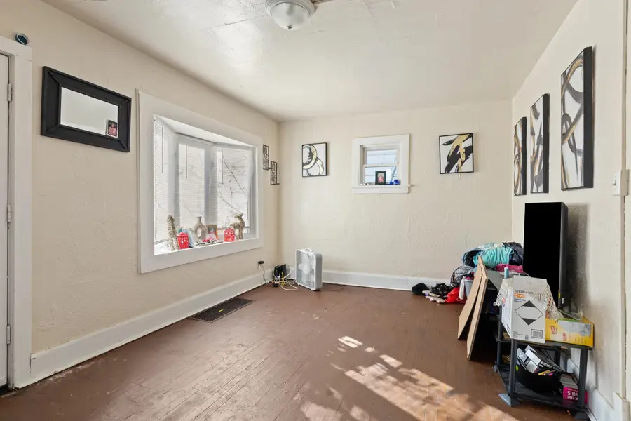 4200 W Bonny Pl, Milwaukee, WI 53216 - Image #2