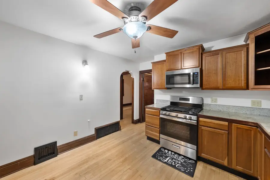 3121 N Dousman St, Milwaukee, WI 53212 - Image #3