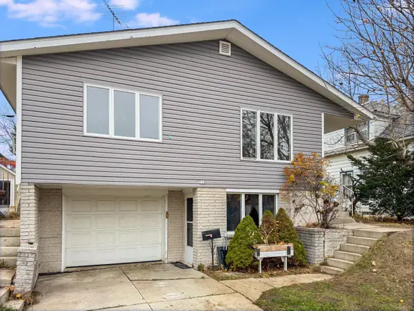 718 S 22nd St, Manitowoc, WI 54220