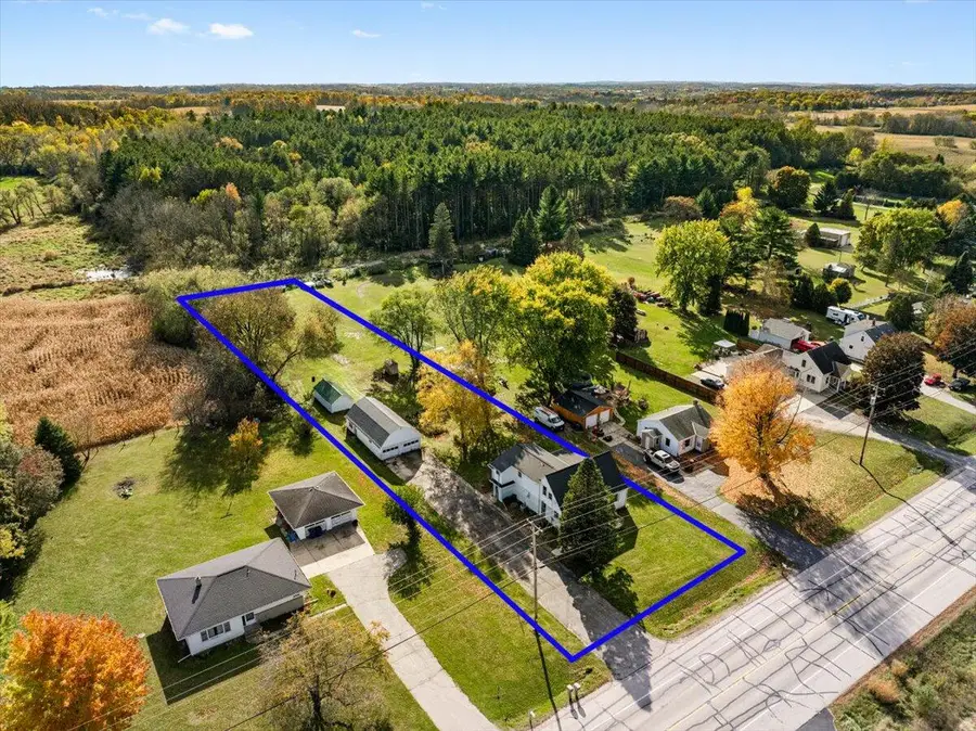 2089 Decorah Rd, Trenton, WI 53095 - Image #2