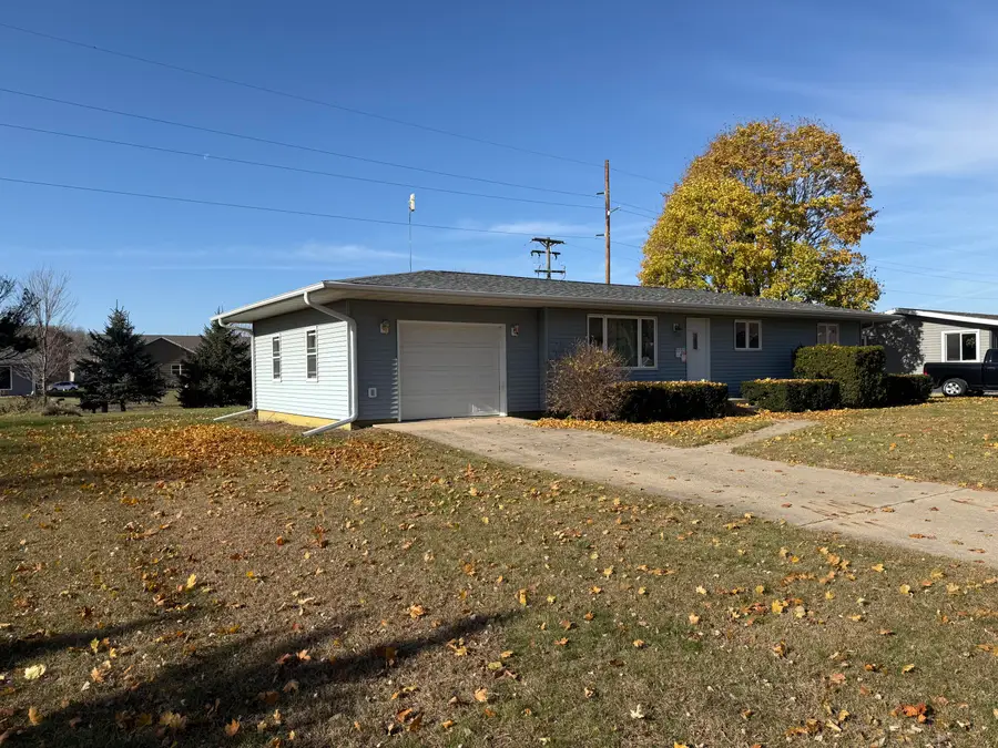 1732 Viking Ave, Holmen, WI 54636 - Image #2