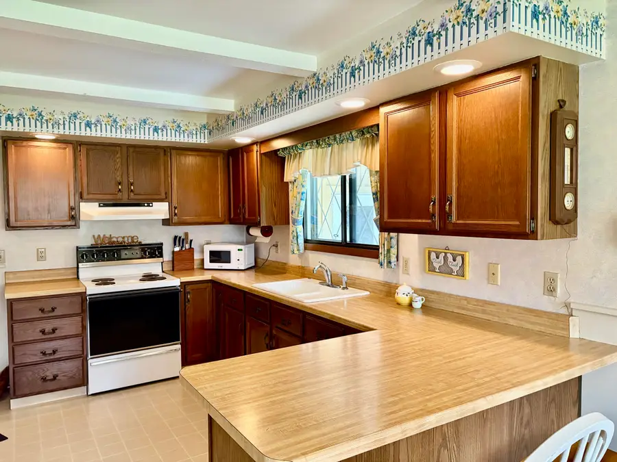 3629 Monroe St, Two Rivers, WI 54241 - Image #2