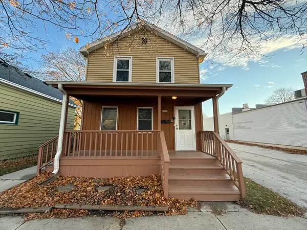 1115 Superior Ave, Sheboygan, WI 53081