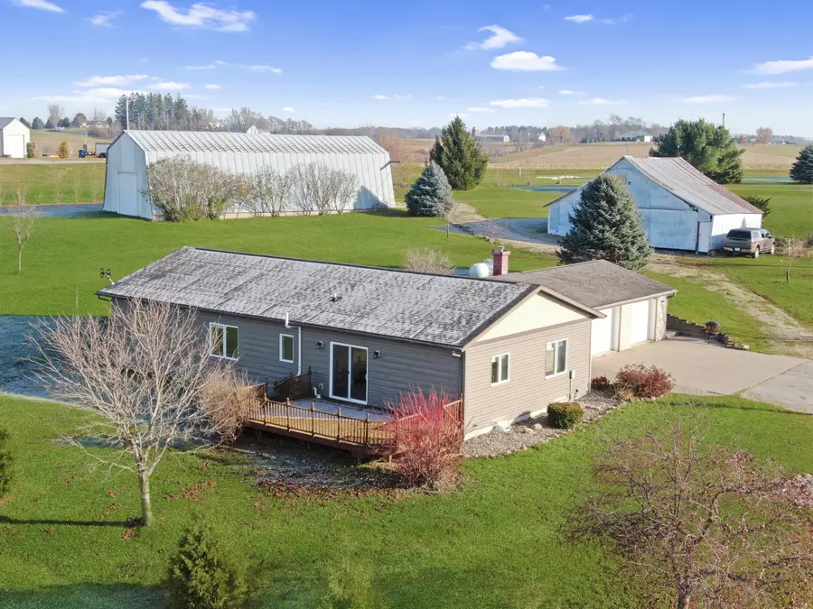 E2732 Brinkman Ridge Rd, Hamburg, WI 54621 - Image #3