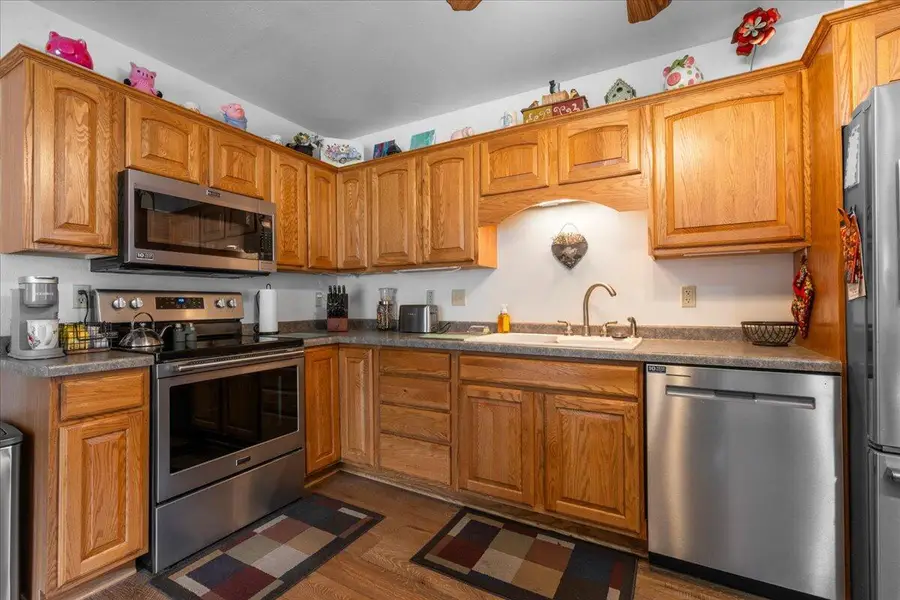 311 Park St, Plymouth, WI 53073 - Image #2