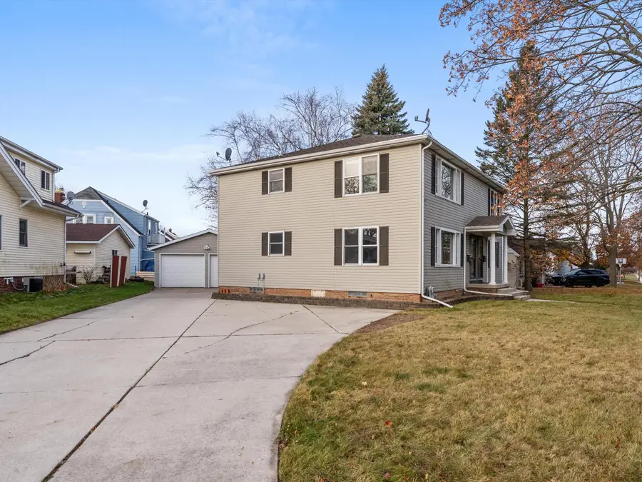 1101 Nagle Ave, Manitowoc, WI 54220 - Image #3
