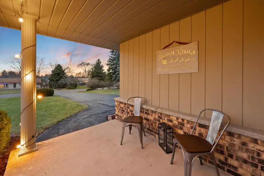 W282N6654 Meadowlark Ln, Merton, WI 53029 - Image #2