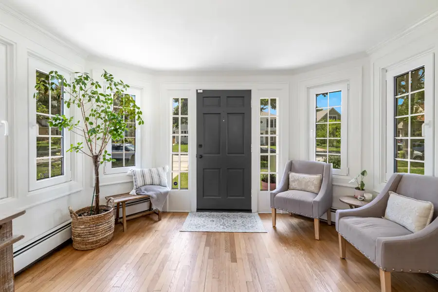 2428 N 72nd St, Wauwatosa, WI 53213 - Image #2