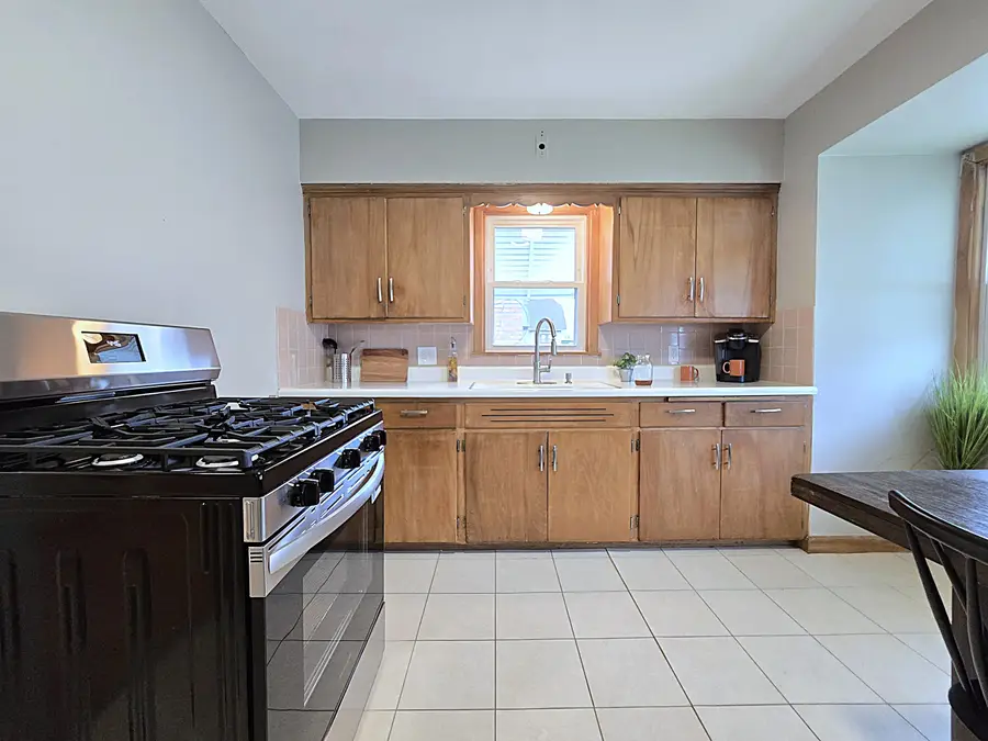 4487 N 21st St, Milwaukee, WI 53209 - Image #3