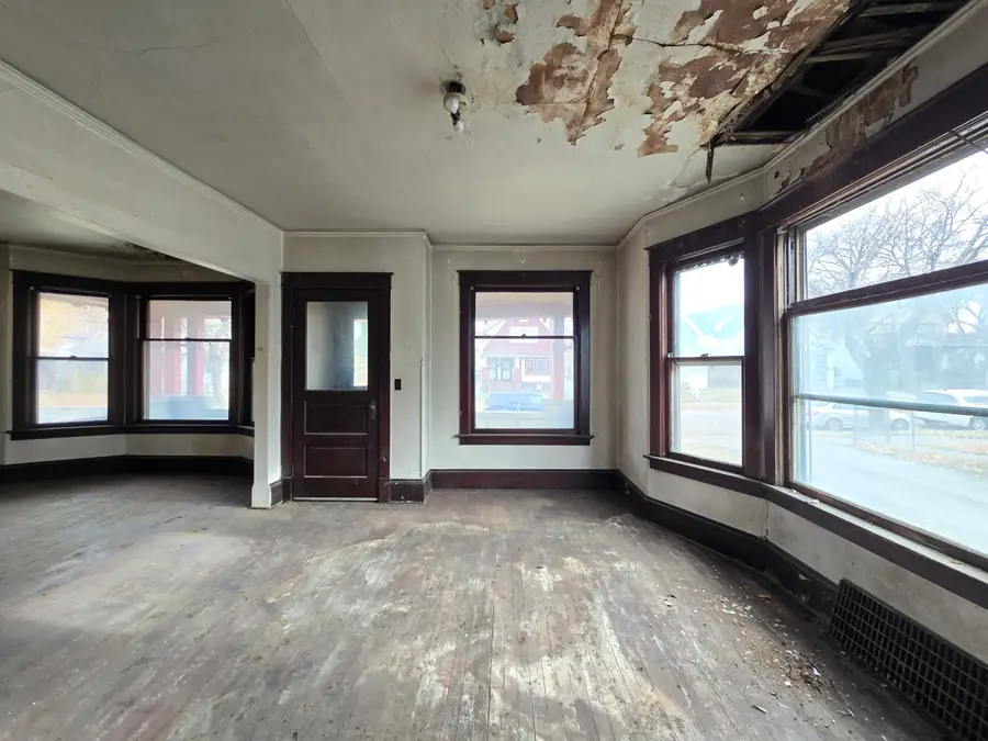 3921 N 19th Pl, Milwaukee, WI 53206 - Image #2