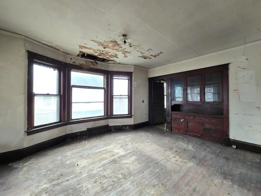 3921 N 19th Pl, Milwaukee, WI 53206 - Image #3