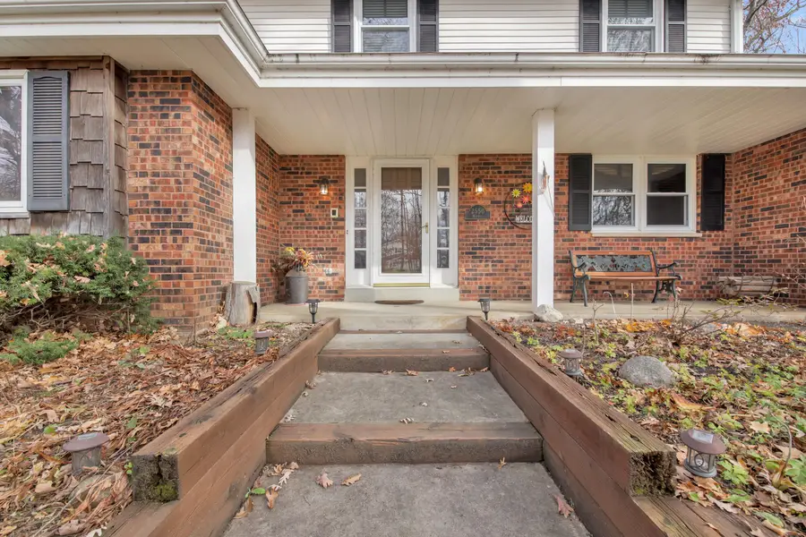 2550 Harmony Cir, Brookfield, WI 53045 - Image #2