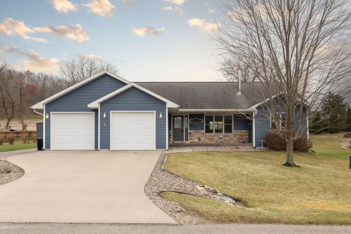 W3857 Harvey Ln, Mindoro, WI 54644 - Image #1