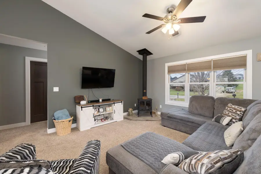 W3857 Harvey Ln, Mindoro, WI 54644 - Image #2