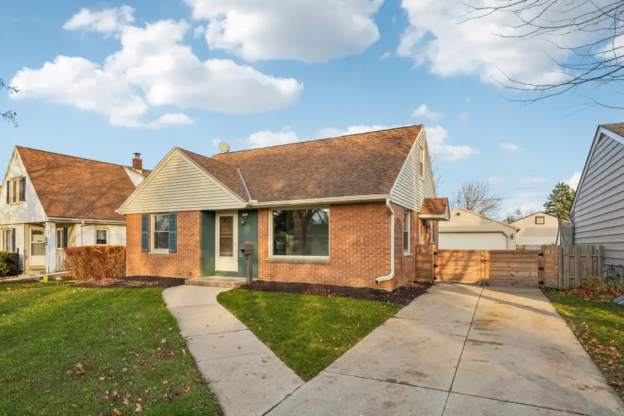 3372 S 71st St, Milwaukee, WI 53219 - Image #2