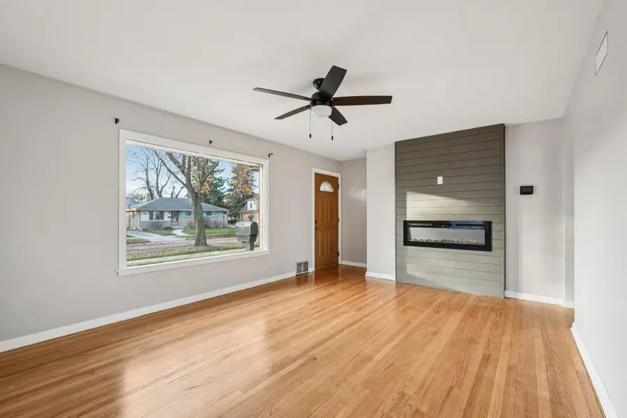 3372 S 71st St, Milwaukee, WI 53219 - Image #3