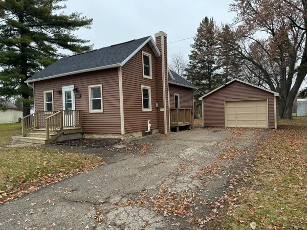 133 W Spaulding St, Watertown, WI 53098