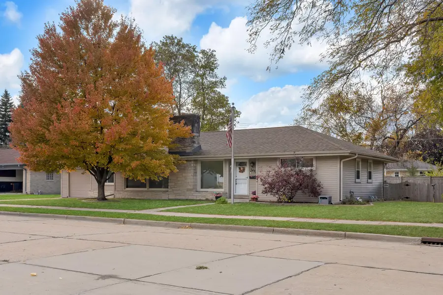 3422 Stratford St, Racine, WI 53404 - Image #2