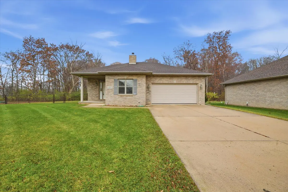 528 Grey Fox Run, Watertown, WI 53094 - Image #1