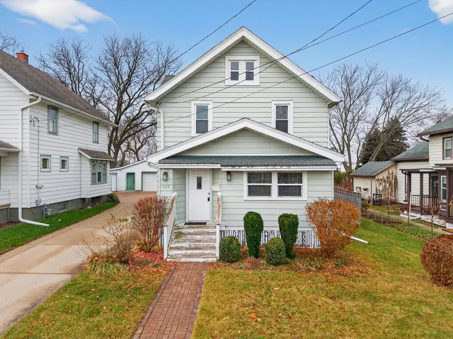 608 S Washington St, Watertown, WI 53094 - Image #2
