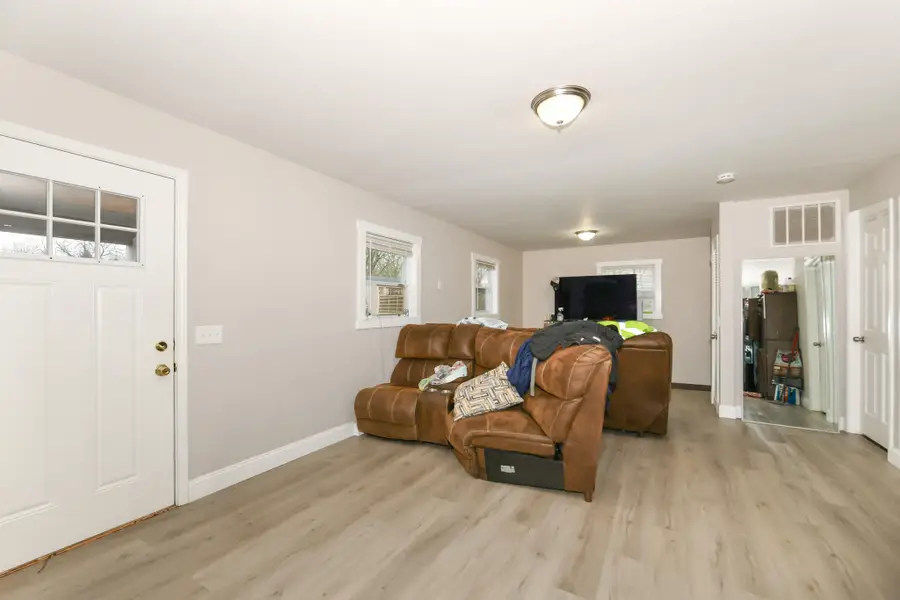 337 S Eighth St, Delavan, WI 53115 - Image #2