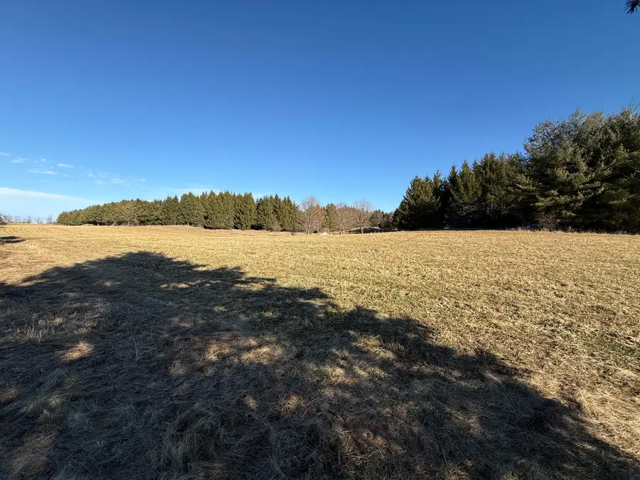 Lt4 E Hawthorne Dr, Saukville, WI 53080 - Image #3