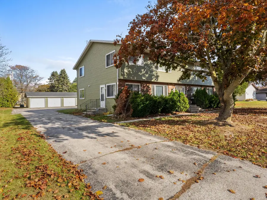 2922 39th St, Two Rivers, WI 54241 - Image #3