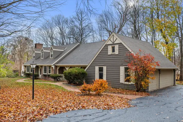 13485 Braemar Dr, Elm Grove, WI 53122