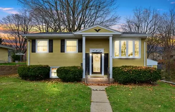 357 N Kendrick Ave, Burlington, WI 53105