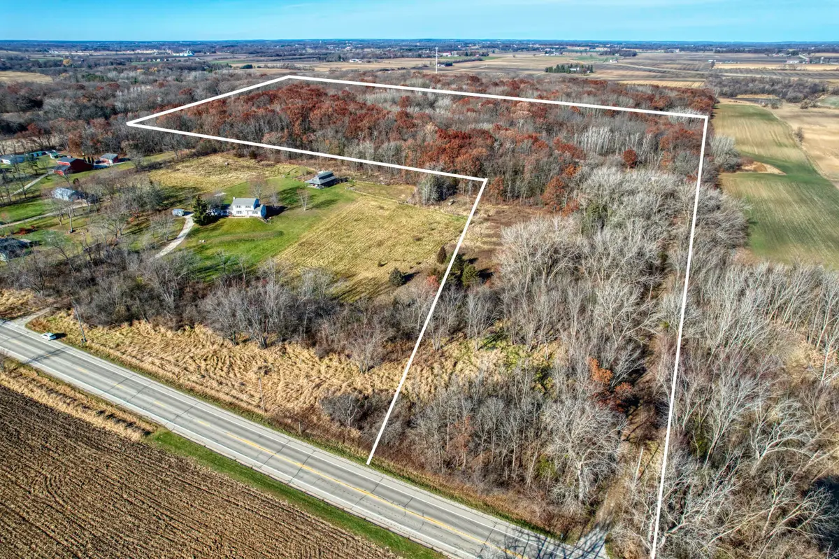 26222 Durand Ave, Kansasville, WI 53139 - Image #1