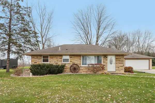 W249N8240 Hillside Rd, Lisbon, WI 53089