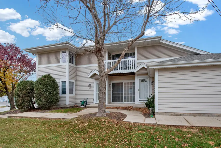 2023 W Layton Ave, Milwaukee, WI 53221 - Image #3