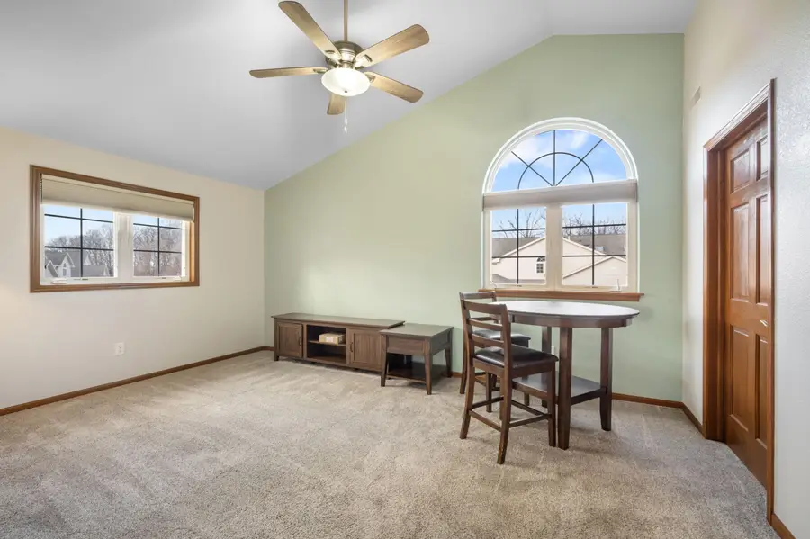 17795 W Jacobs Dr, New Berlin, WI 53146 - Image #3