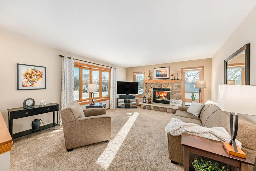 W235N6491 Outer Circle Dr, Sussex, WI 53089 - Image #2