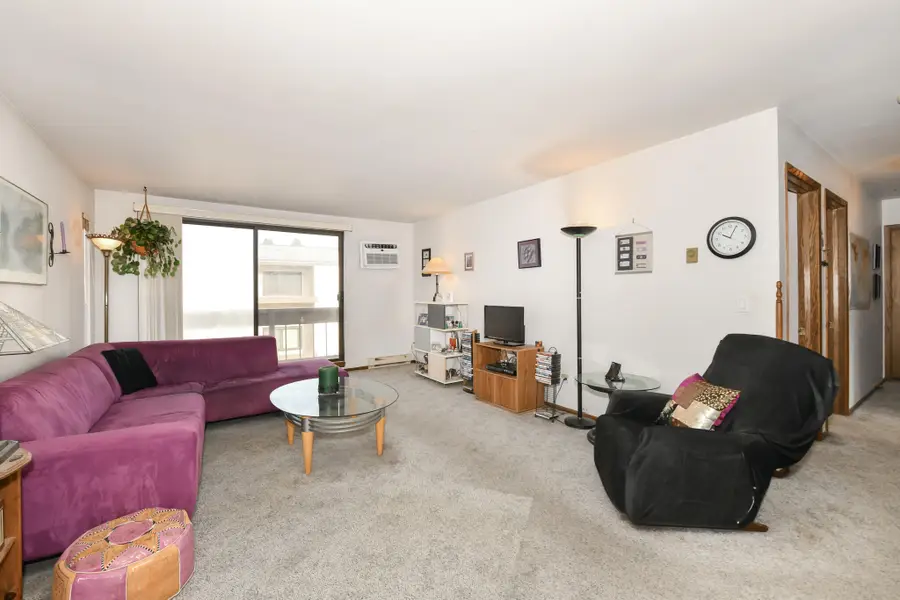 1876 Haymarket Rd, Waukesha, WI 53189 - Image #2