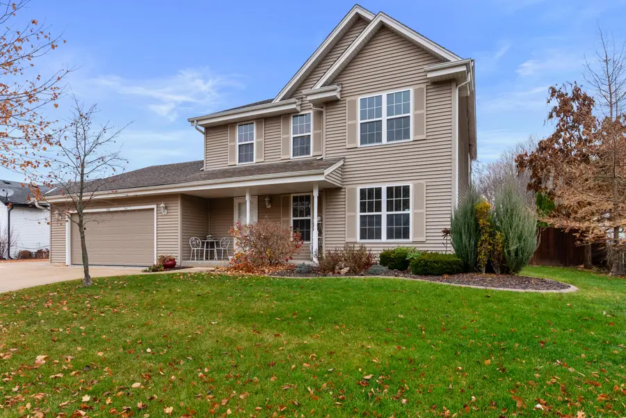 226 Beatrice Dr, Hartford, WI 53027 - Image #3