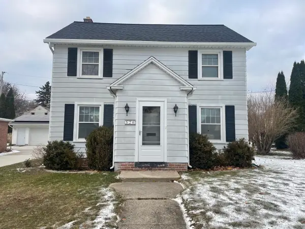 526 Pinetree Rd, Kohler, WI 53044