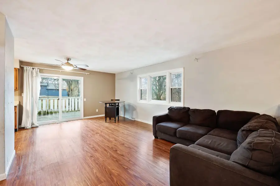 99 Orchard Ln, Mount Horeb, WI 53572 - Image #2