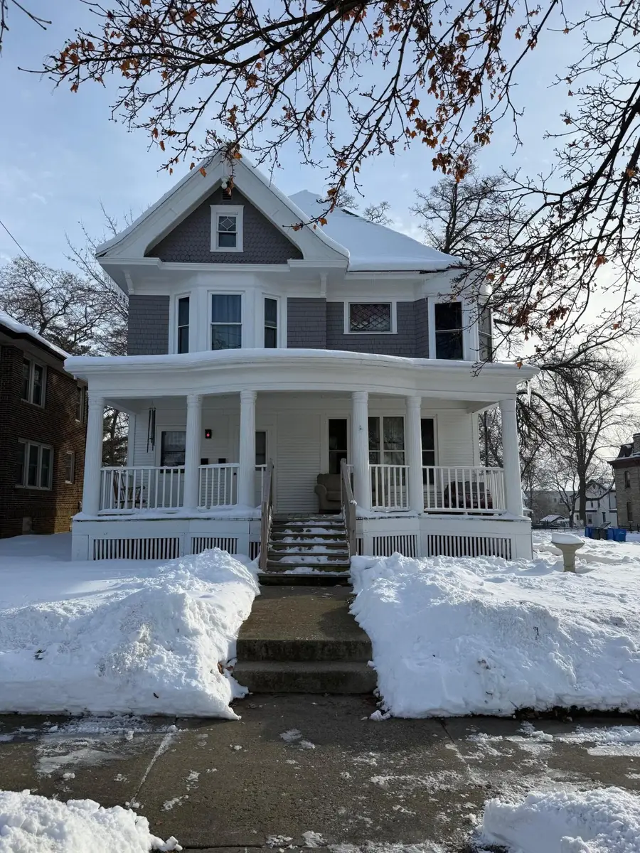 215 S Church St, Watertown, WI 53094 - Image #3