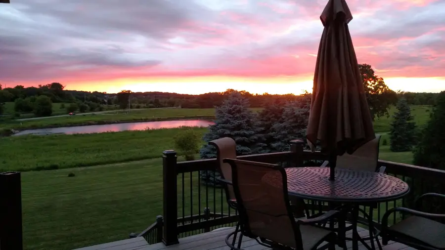 W282N4163 Somerset Ln, Delafield Town, WI 53072 - Image #2