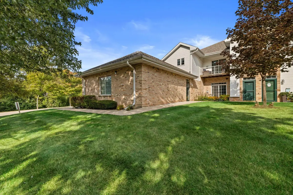 4301 Taylor Harbor E, Mount Pleasant, WI 53403 - Image #1