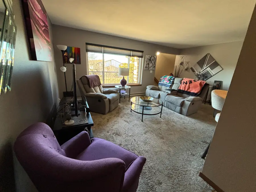 W176N9746 Riversbend Cir, Germantown, WI 53022 - Image #3