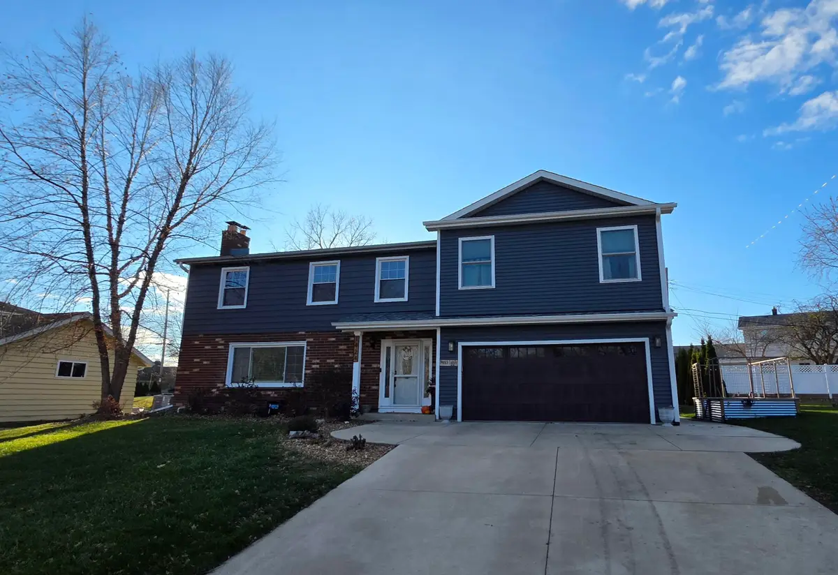 1424 Hickory Way, Racine, WI 53405 - Image #1